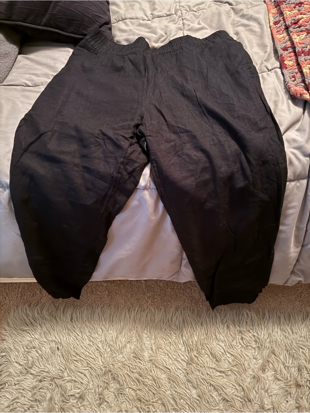 Old Navy straight leg pants with elastic waist